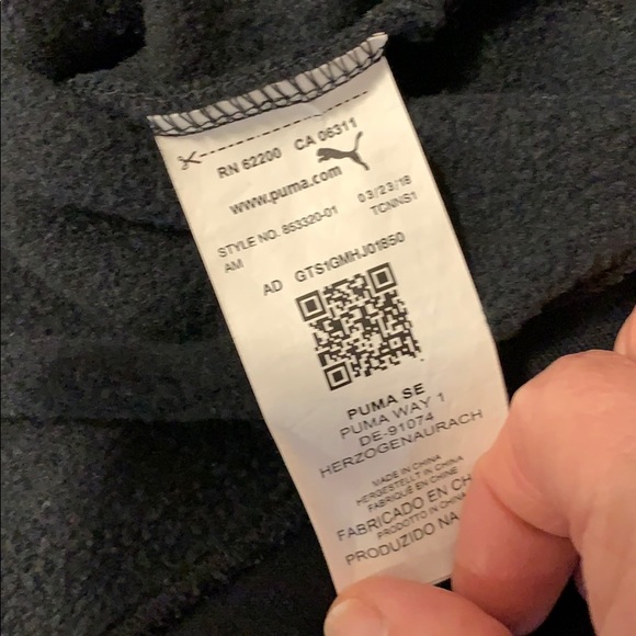 Puma women’s size med black long sleeve sweatshirt - Picture 5 of 5